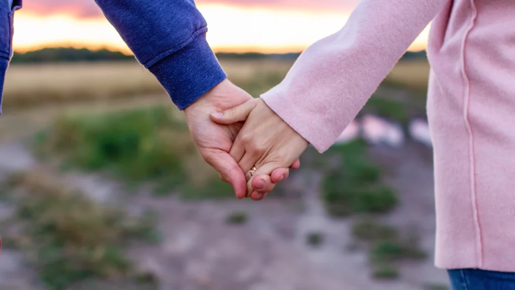 Pet jezika ljubavi, kako izražavamo ljubav?